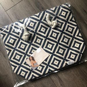 NWT Summer & Rose Beach Tote ☀️